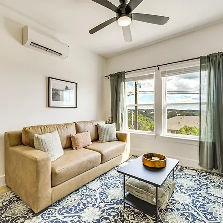 7 Mi To Downtown Dripping Springs Home With Views!